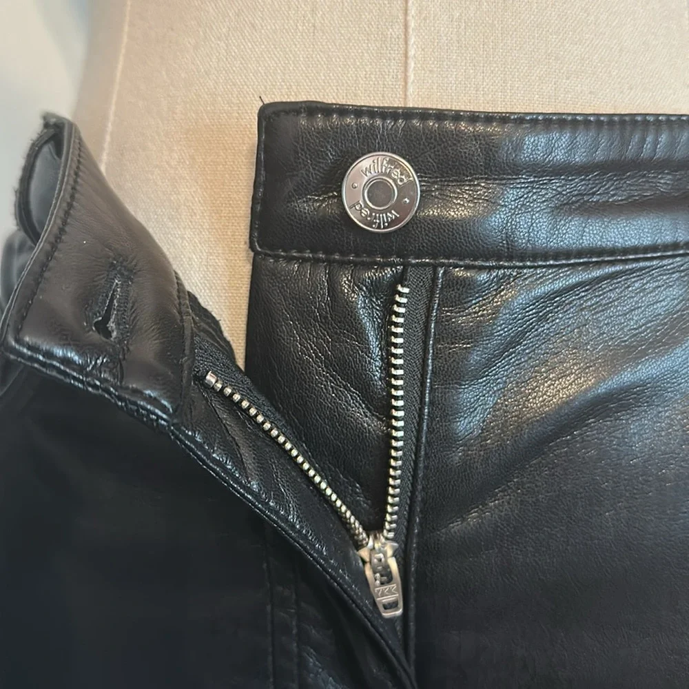 Aritzia Wilfred The Melina vegan leather black 6 high waisted straight leg pants